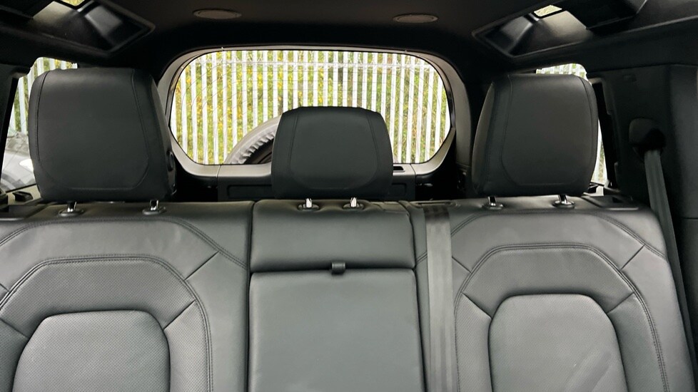 Used Land Rover Defender 2022 for sale - 76966809: Photo 43