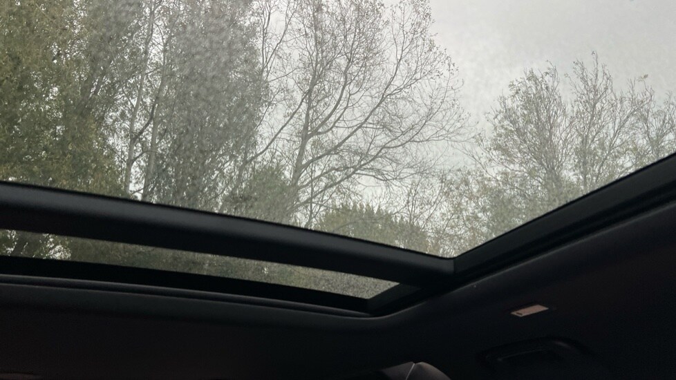 Used Land Rover Defender 2022 for sale - 76966809: Photo 44