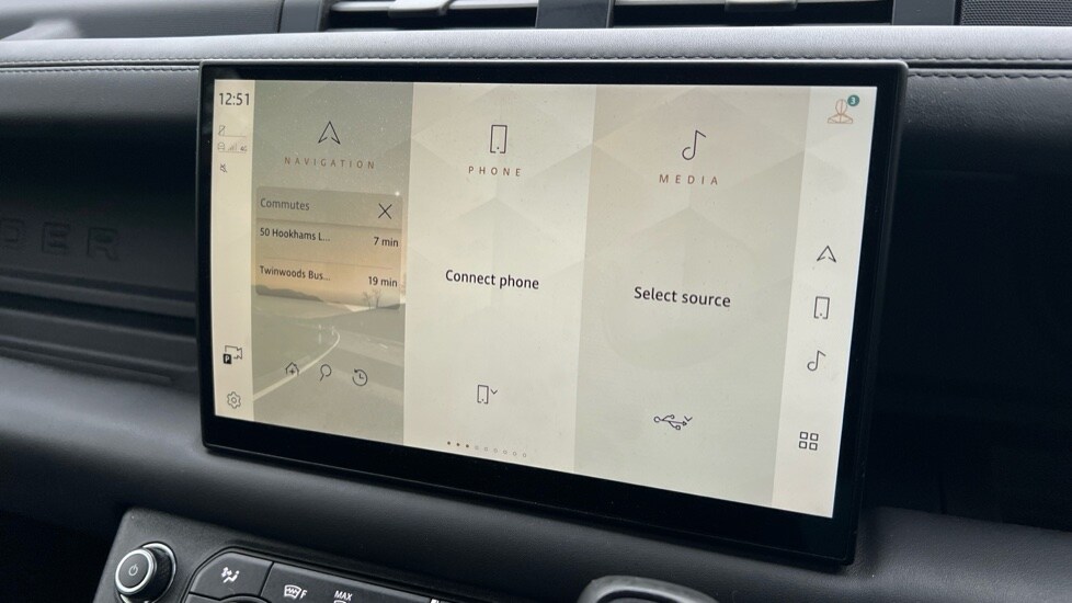 Used Land Rover Defender 2022 for sale - 76966809: Photo 47