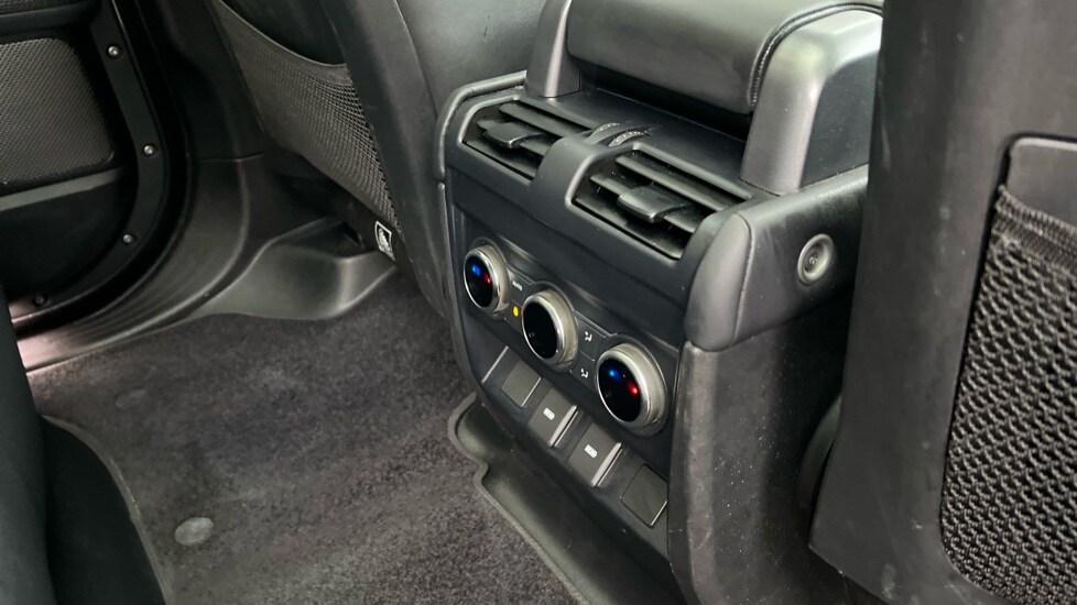 Used Land Rover Defender 2023 for sale - 77018238: Photo 18