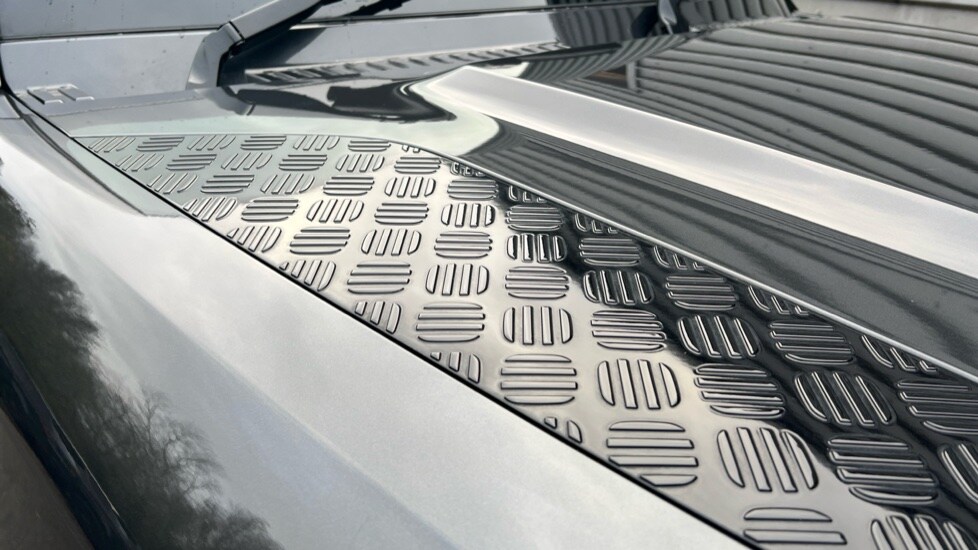 Used Land Rover Defender 2023 for sale - 77018238: Photo 23