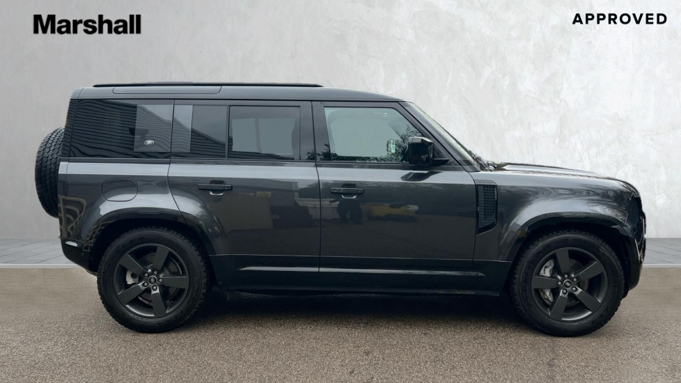 Used Land Rover Defender 2023 for sale - 77018238: Photo 5