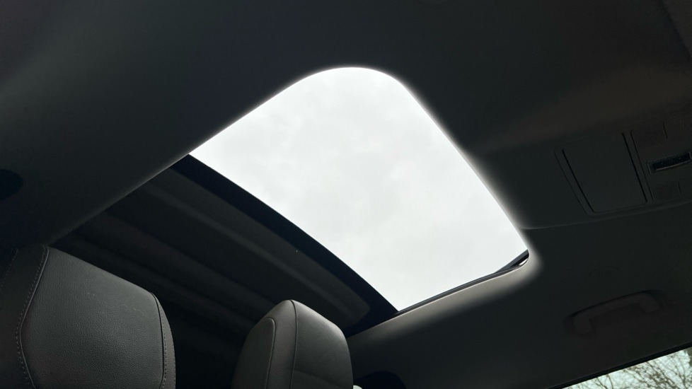 Used Land Rover Defender 2021 for sale - 77075585: Photo 21