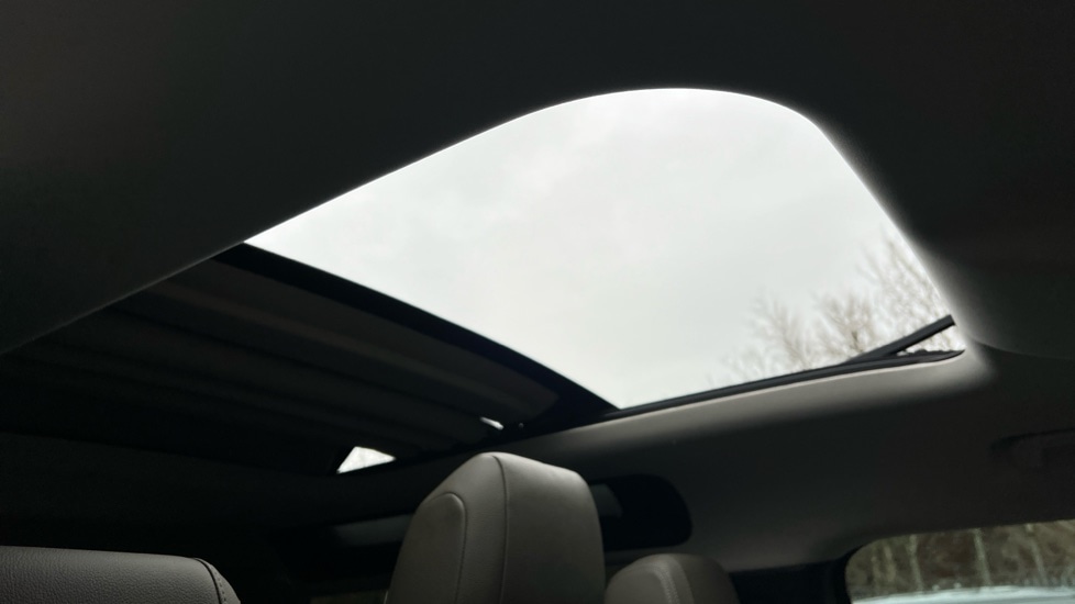 Used Land Rover Defender 2021 for sale - 77075585: Photo 49