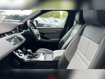 Used Land Rover Range Rover Evoque 2022 for sale - 76168600: Photo 3