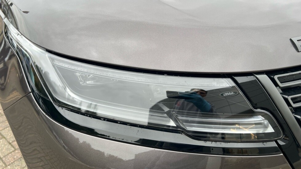 Used Land Rover Range Rover Velar 2025 for sale - 76116899: Photo 17