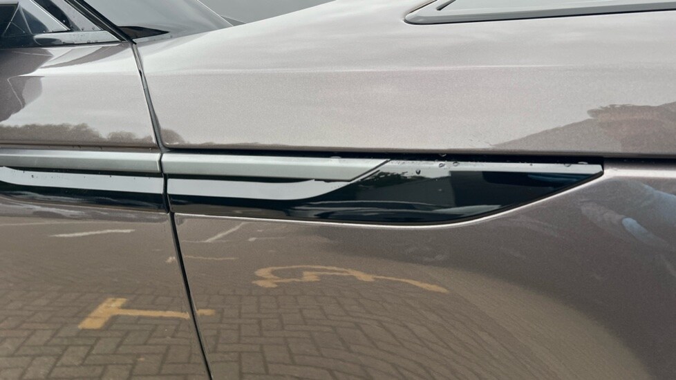 Used Land Rover Range Rover Velar 2025 for sale - 76116899: Photo 22