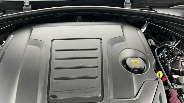 Used Land Rover Range Rover Velar 2025 for sale - 76116899: Photo 30