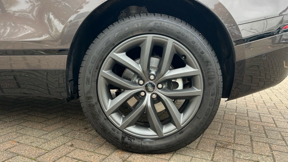 Used Land Rover Range Rover Velar 2025 for sale - 76116899: Photo 33