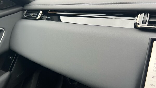 Used Land Rover Range Rover Velar 2025 for sale - 76116899: Photo 35