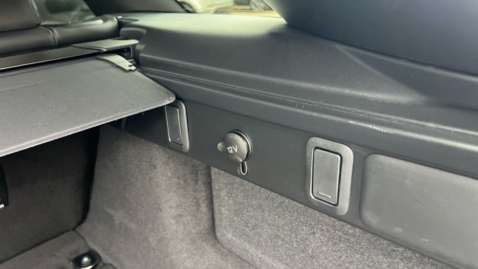 Used Land Rover Range Rover Velar 2025 for sale - 76116899: Photo 37