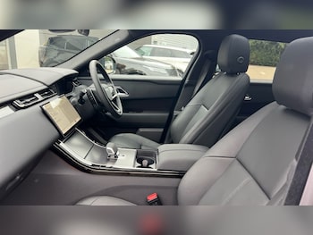 Used Land Rover Range Rover Velar 2025 for sale - 76116899: Photo 3