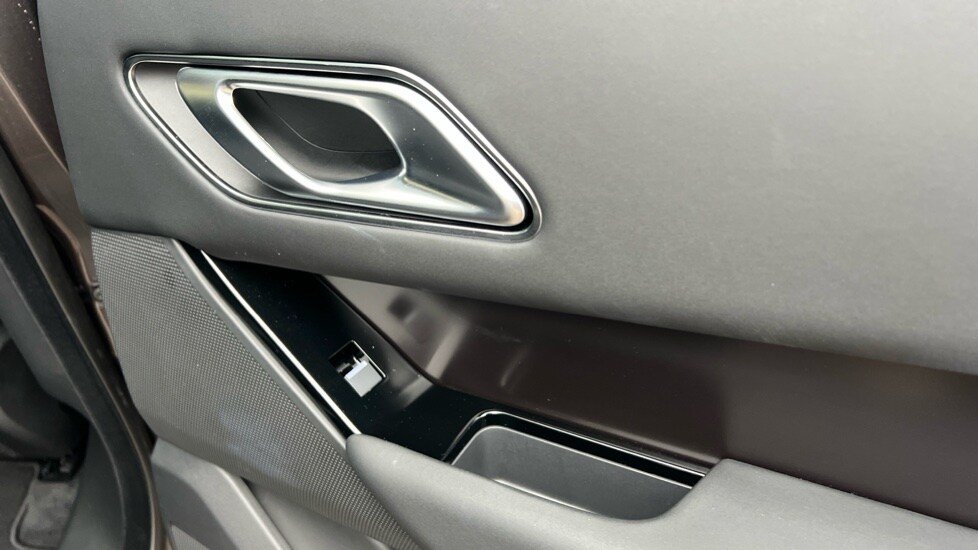 Used Land Rover Range Rover Velar 2025 for sale - 76116899: Photo 42