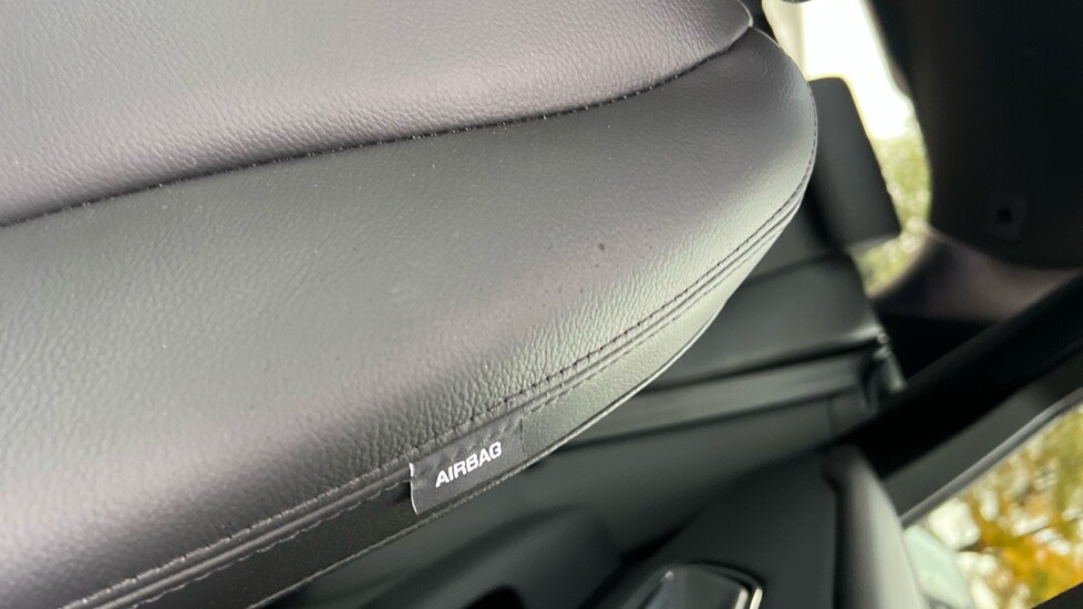 Used Land Rover Range Rover Velar 2025 for sale - 76116899: Photo 48