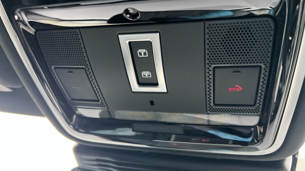 Used Land Rover Range Rover Velar 2025 for sale - 76116899: Photo 49