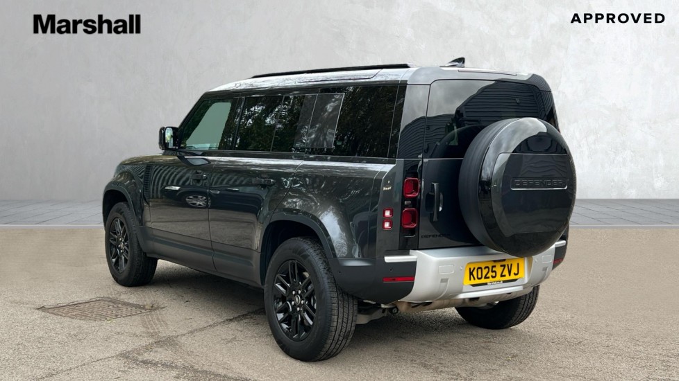 Used Land Rover Defender 2025 for sale - 76563720: Photo 2