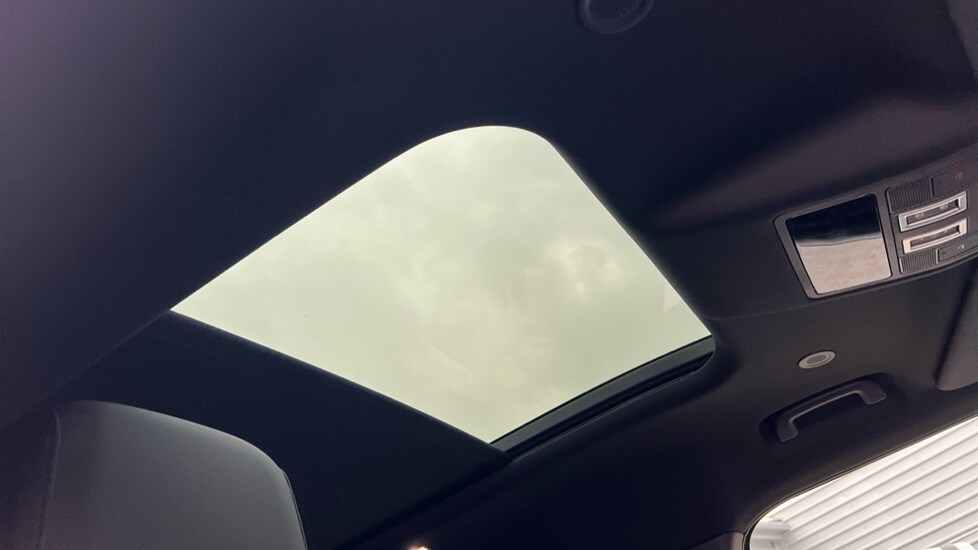 Used Land Rover Defender 2025 for sale - 76563720: Photo 21