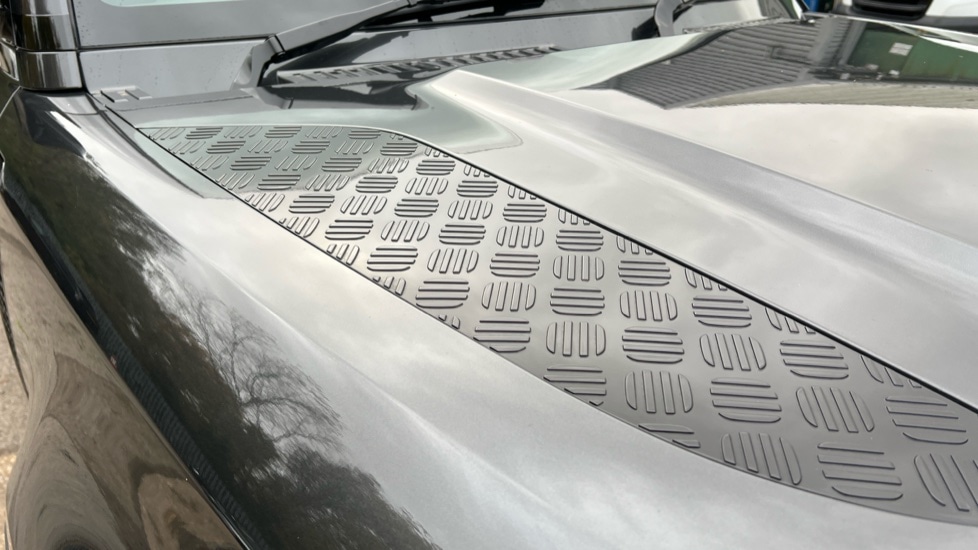 Used Land Rover Defender 2025 for sale - 76563720: Photo 23