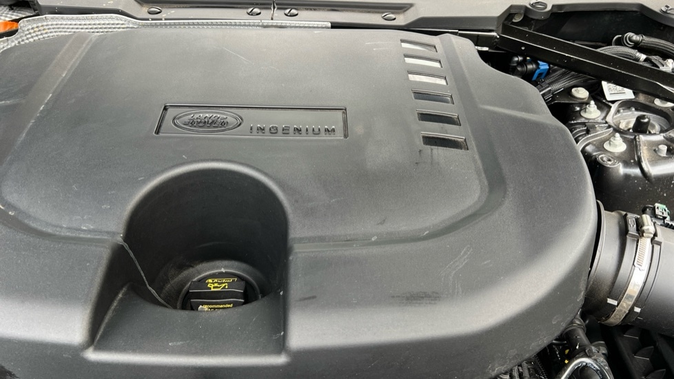 Used Land Rover Defender 2025 for sale - 76563720: Photo 30