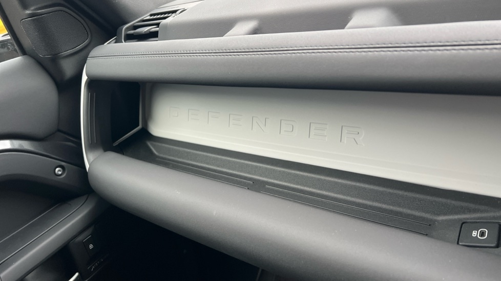 Used Land Rover Defender 2025 for sale - 76563720: Photo 35