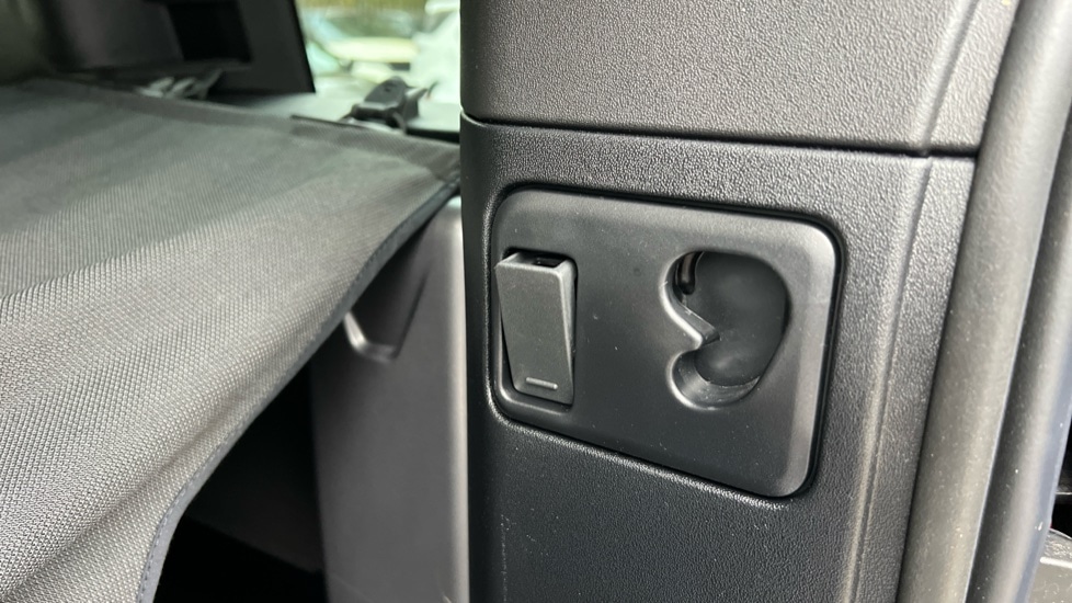 Used Land Rover Defender 2025 for sale - 76563720: Photo 37