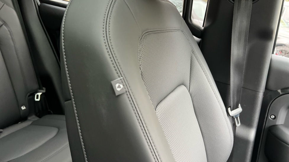 Used Land Rover Defender 2025 for sale - 76563720: Photo 45