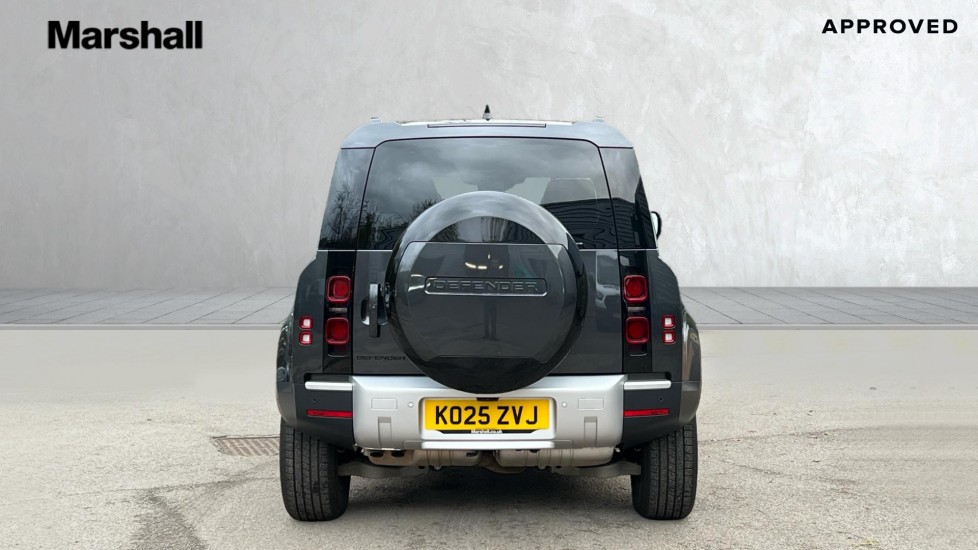 Used Land Rover Defender 2025 for sale - 76563720: Photo 6