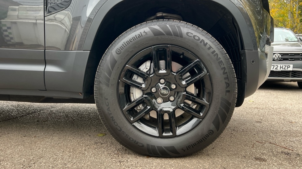 Used Land Rover Defender 2025 for sale - 76563720: Photo 8