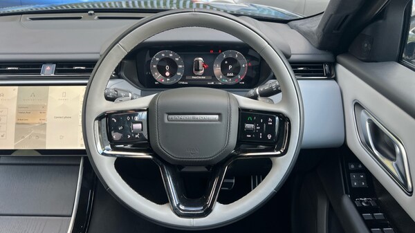 Used Land Rover Range Rover Velar 2025 for sale - 76338858: Photo 15