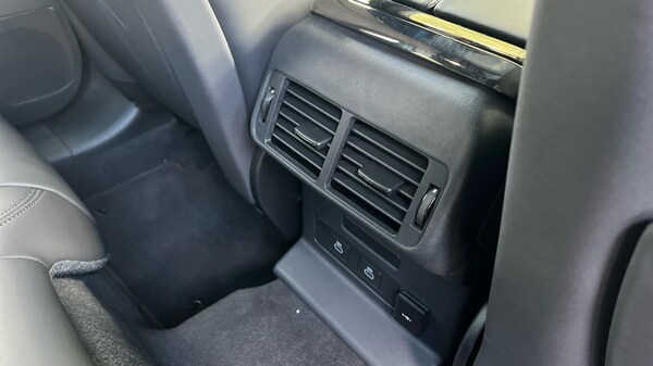 Used Land Rover Range Rover Velar 2025 for sale - 76338858: Photo 18