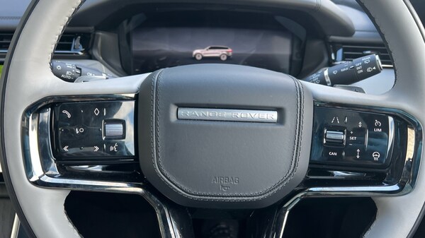 Used Land Rover Range Rover Velar 2025 for sale - 76338858: Photo 40