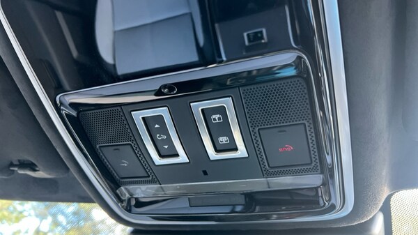 Used Land Rover Range Rover Velar 2025 for sale - 76338858: Photo 41