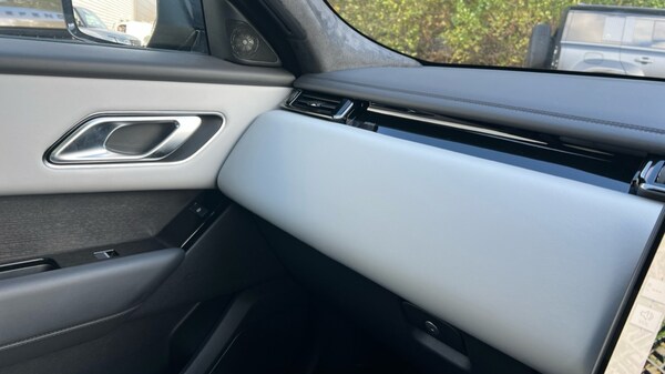 Used Land Rover Range Rover Velar 2025 for sale - 76338858: Photo 42