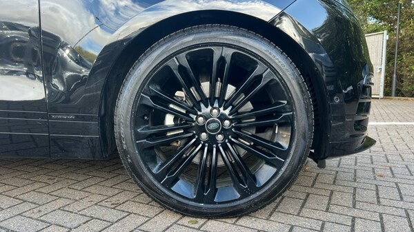 Used Land Rover Range Rover Velar 2025 for sale - 76338858: Photo 8