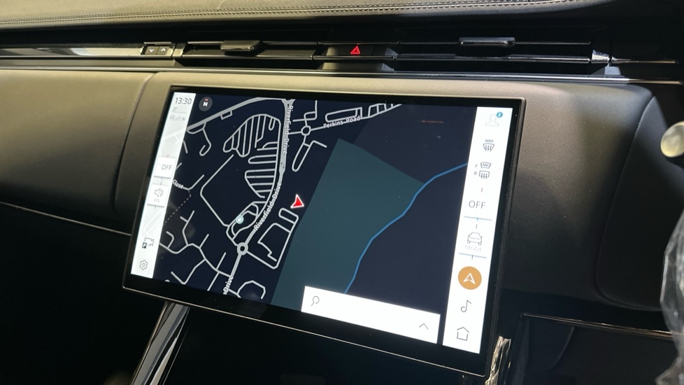 Used Land Rover Range Rover Sport 2024 for sale - 76438087: Photo 11