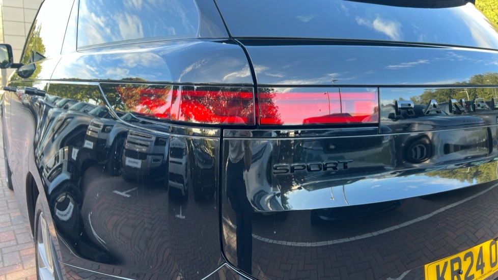 Used Land Rover Range Rover Sport 2024 for sale - 76438087: Photo 19