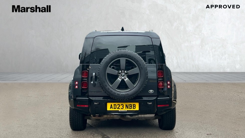 Used Land Rover Defender 2023 for sale - 76901197: Photo 6