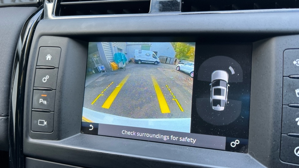 Used Land Rover Discovery 2017 for sale - 76501277: Photo 12