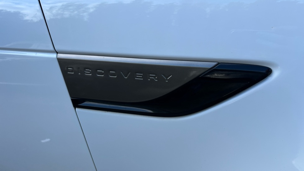 Used Land Rover Discovery 2017 for sale - 76501277: Photo 22