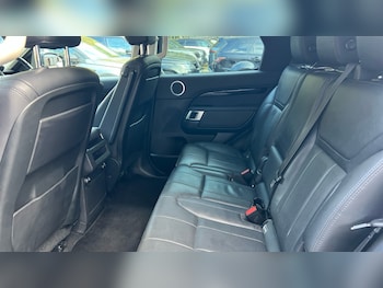 Used Land Rover Discovery 2017 for sale - 76501277: Photo