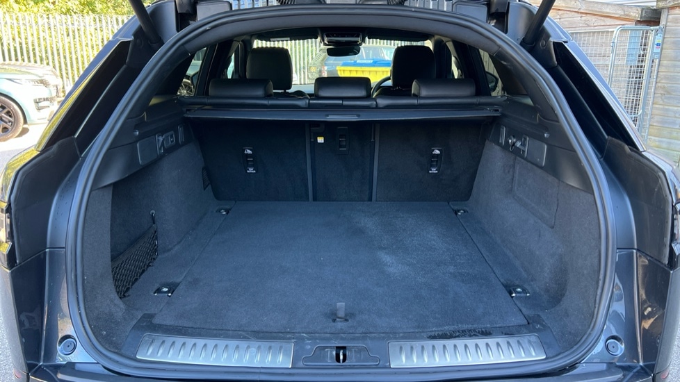 Used Land Rover Range Rover Velar 2023 for sale - 76033654: Photo 10
