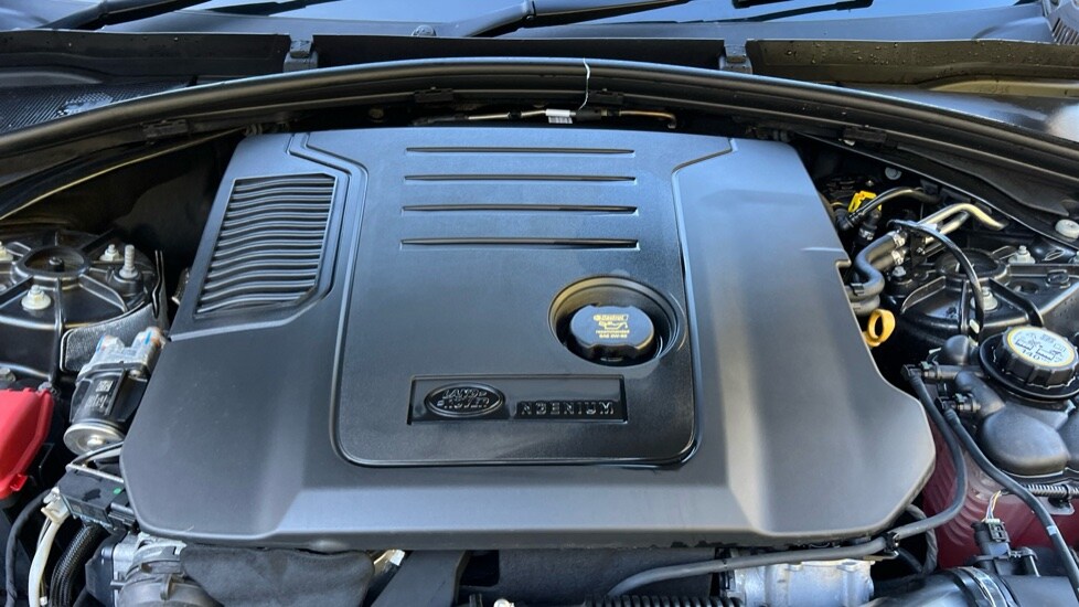 Used Land Rover Range Rover Velar 2023 for sale - 76033654: Photo 30