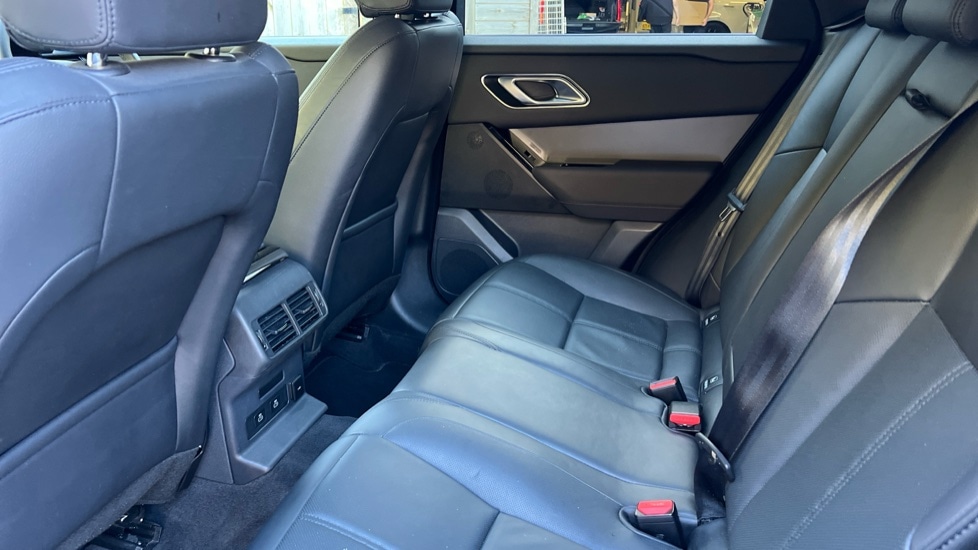 Used Land Rover Range Rover Velar 2023 for sale - 76033654: Photo 4