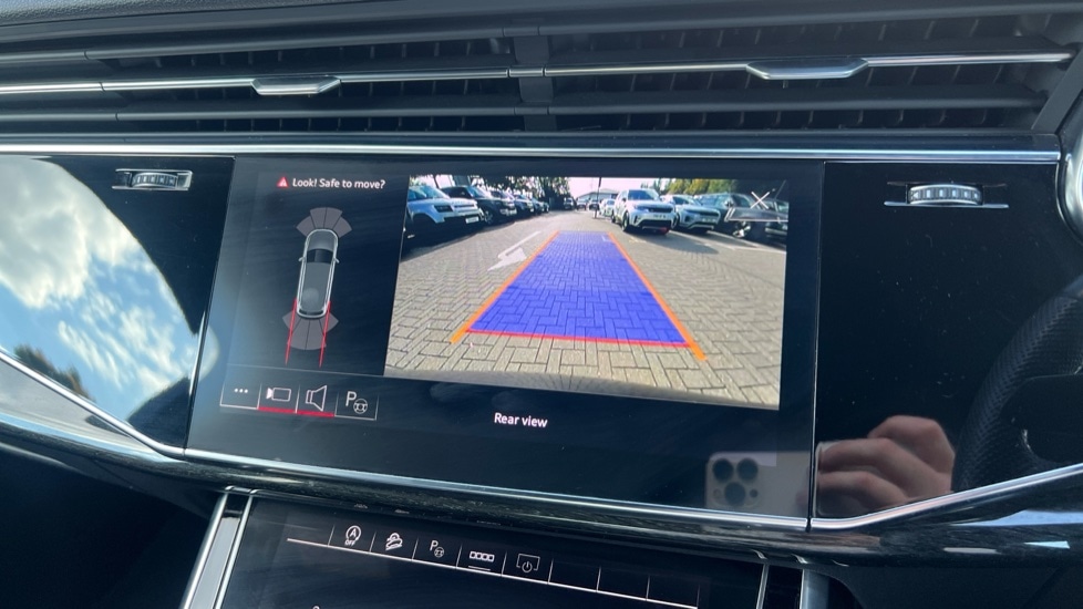 Used Audi Q7 2022 for sale - 76146173: Photo 37