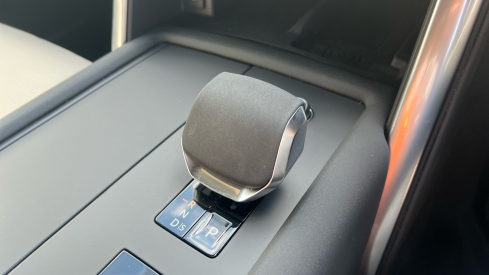 Used Land Rover Discovery 2024 for sale - 76441937: Photo 13