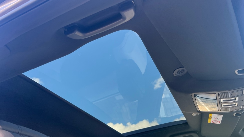 Used Land Rover Discovery 2024 for sale - 76441937: Photo 21