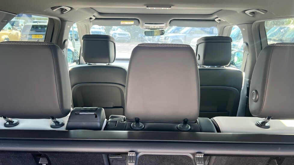 Used Land Rover Discovery 2024 for sale - 76441937: Photo 39