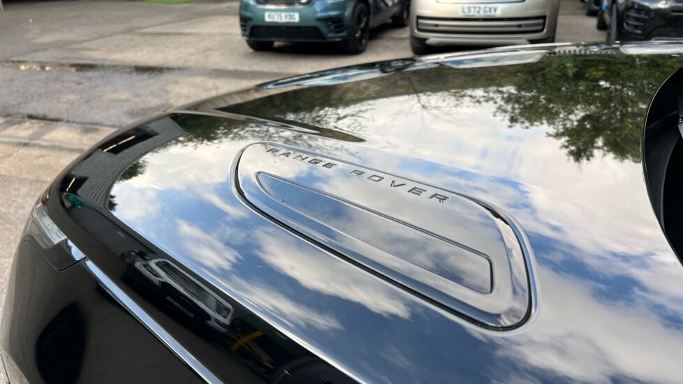 Used Land Rover Range Rover Velar 2025 for sale - 76749907: Photo 34