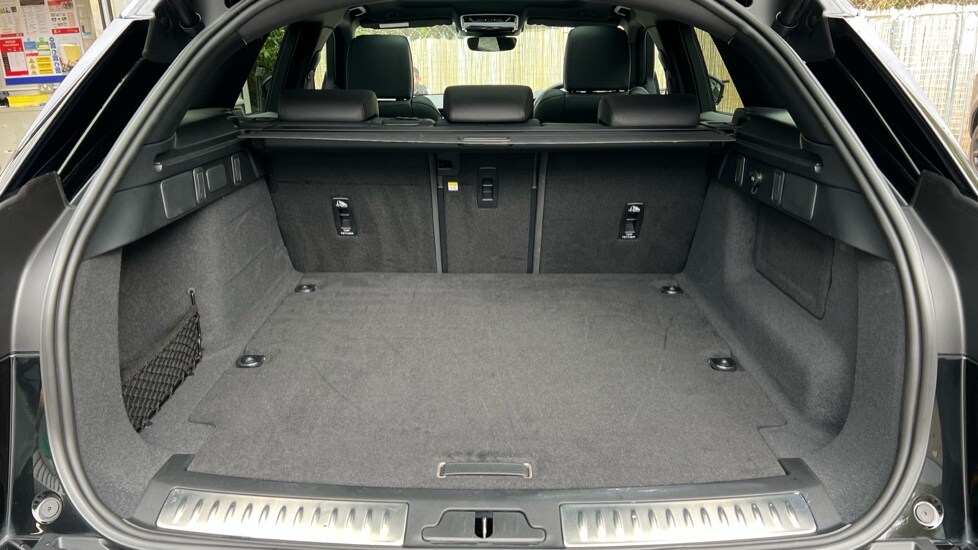 Used Land Rover Range Rover Velar 2024 for sale - 76078991: Photo 10