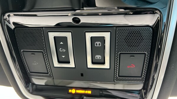 Used Land Rover Range Rover Velar 2024 for sale - 76078991: Photo 39